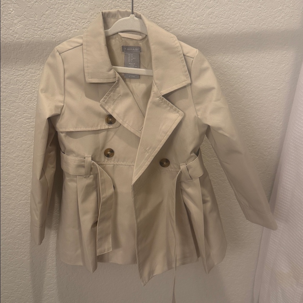 Tahari Beige Classic Coat